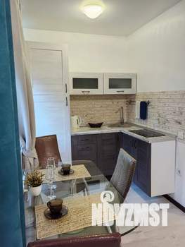 Студия квартира, посуточно, 32м2, 2/3 этаж