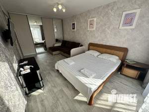 1-к квартира, посуточно, 39м2, 8/18 этаж