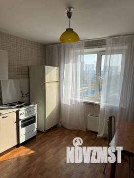 1-к квартира, посуточно, 40м2, 4/18 этаж
