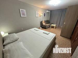 1-к квартира, посуточно, 38м2, 1/1 этаж