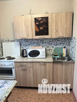 1-к квартира, посуточно, 38м2, 6/10 этаж