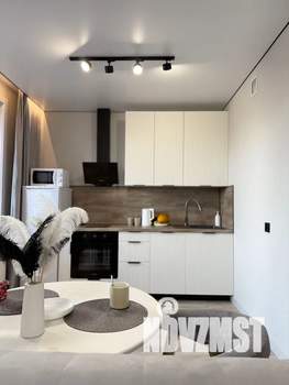 Студия квартира, посуточно, 34м2, 3/20 этаж