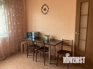1-к квартира, посуточно, 38м2, 12/18 этаж