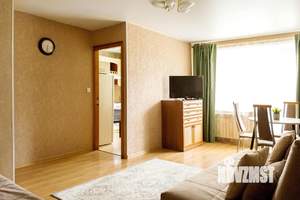 3-к квартира, посуточно, 60м2, 1/1 этаж
