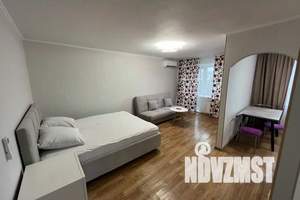 1-к квартира, посуточно, 32м2, 4/5 этаж