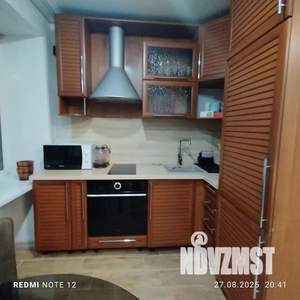 2-к квартира, посуточно, 40м2, 5/5 этаж