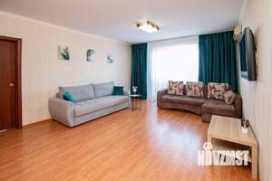 2-к квартира, посуточно, 60м2, 1/1 этаж