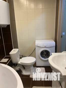 1-к квартира, посуточно, 38м2, 1/18 этаж