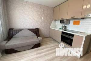 1-к квартира, посуточно, 38м2, 8/18 этаж