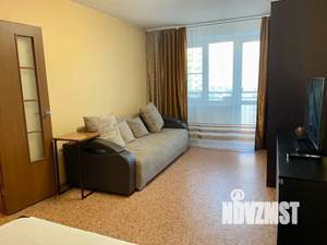 1-к квартира, посуточно, 39м2, 1/1 этаж