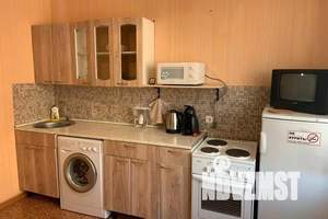 1-к квартира, посуточно, 38м2, 2/18 этаж