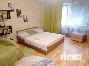 1-к квартира, посуточно, 38м2, 1/10 этаж