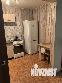 Студия квартира, посуточно, 38м2, 6/10 этаж