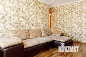3-к квартира, посуточно, 58м2, 4/5 этаж