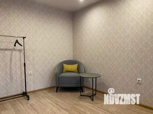 1-к квартира, посуточно, 38м2, 1/18 этаж