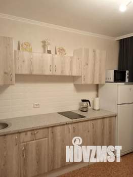 1-к квартира, посуточно, 38м2, 8/16 этаж