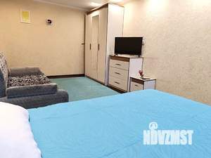 1-к квартира, посуточно, 38м2, 2/5 этаж