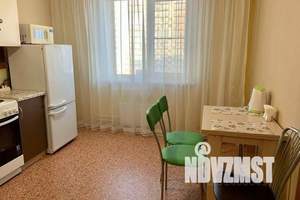 1-к квартира, посуточно, 38м2, 10/18 этаж
