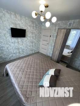 1-к квартира, посуточно, 39м2, 10/18 этаж