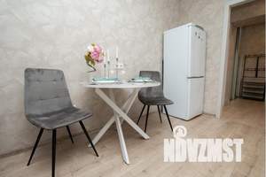 2-к квартира, посуточно, 45м2, 8/20 этаж