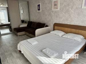 1-к квартира, посуточно, 39м2, 8/18 этаж