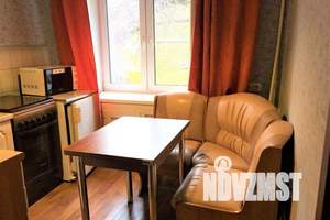 1-к квартира, посуточно, 30м2, 3/5 этаж