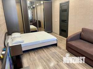 1-к квартира, посуточно, 38м2, 12/18 этаж