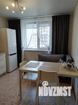 1-к квартира, посуточно, 38м2, 11/16 этаж