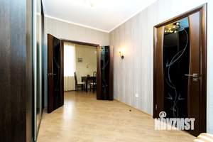 2-к квартира, посуточно, 60м2, 1/1 этаж