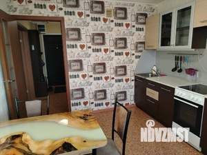 1-к квартира, посуточно, 38м2, 16/18 этаж