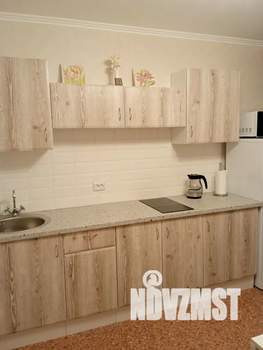 1-к квартира, посуточно, 38м2, 8/16 этаж