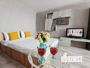 1-к квартира, посуточно, 38м2, 10/10 этаж