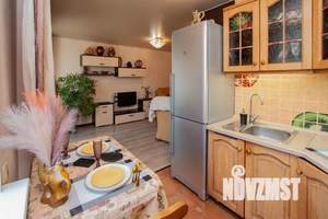 Студия квартира, посуточно, 43м2, 4/5 этаж