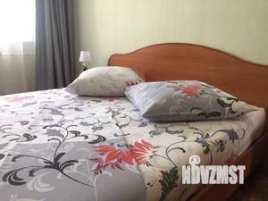 2-к квартира, посуточно, 48м2, 1/1 этаж