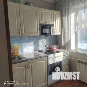 2-к квартира, посуточно, 45м2, 3/5 этаж