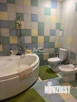 3-к квартира, на длительный срок, 106м2, 5/10 этаж