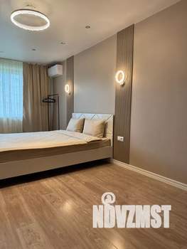 1-к квартира, посуточно, 38м2, 1/18 этаж