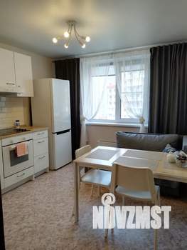 1-к квартира, посуточно, 38м2, 11/16 этаж