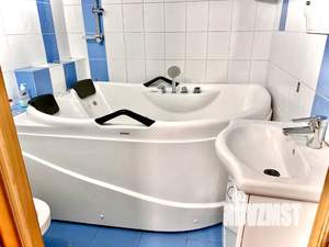 Студия квартира, посуточно, 45м2, 4/5 этаж