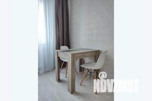 1-к квартира, посуточно, 40м2, 14/18 этаж