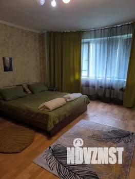 1-к квартира, посуточно, 38м2, 1/10 этаж