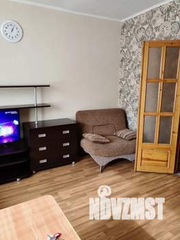 1-к квартира, посуточно, 35м2, 4/9 этаж