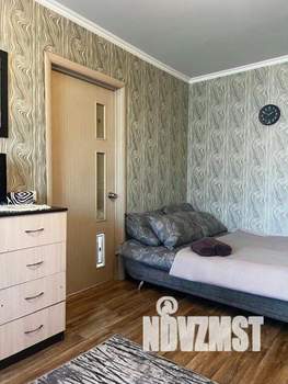 3-к квартира, посуточно, 47м2, 1/1 этаж