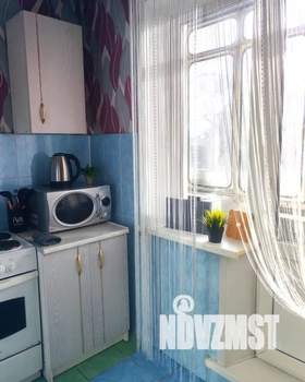 1-к квартира, посуточно, 35м2, 4/9 этаж