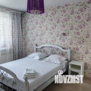 2-к квартира, посуточно, 52м2, 1/1 этаж