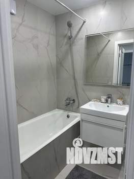 1-к квартира, посуточно, 40м2, 13/18 этаж