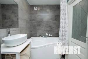 2-к квартира, посуточно, 40м2, 10/16 этаж