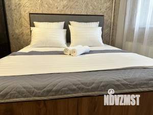2-к квартира, посуточно, 60м2, 2/16 этаж