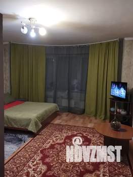 1-к квартира, посуточно, 38м2, 1/10 этаж