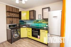 1-к квартира, посуточно, 40м2, 11/16 этаж